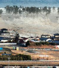 Землетрясение и цунами в японии